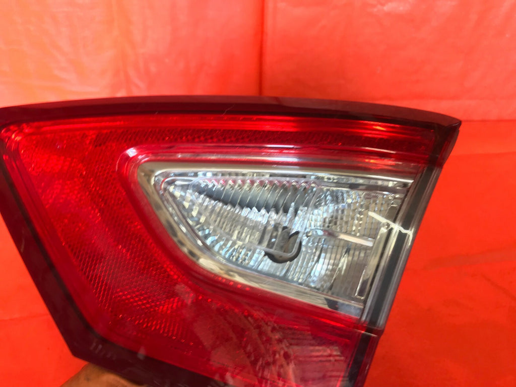 OEM 2014 2015 2016 FORD FUSION PASSENGER RIGHT INNER TRUNK TAIL LIGHT LAMP R RH2