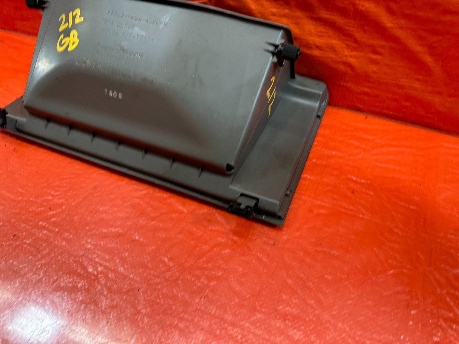02 06 ACURA RSX   GLOVE BOX   TAN COLOR   NO LOCK INCLUDED   OEM FACTORY #21211