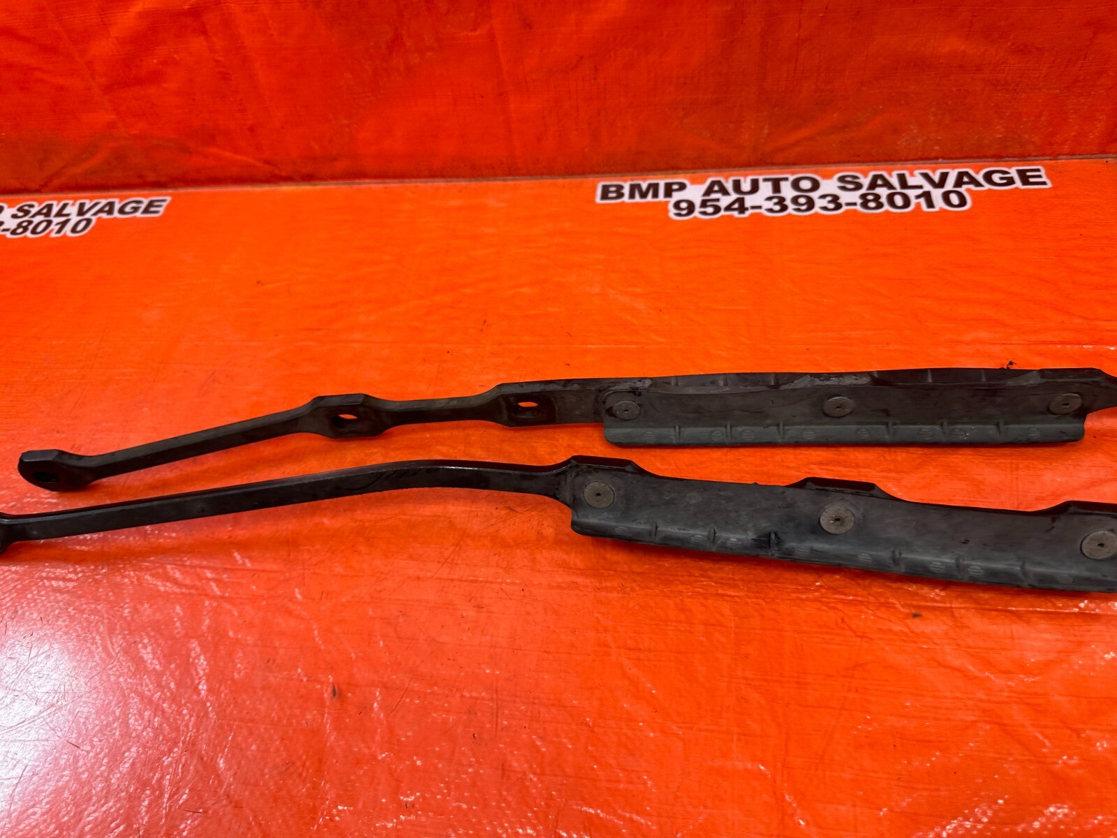 02 10 LEXUS SC430 LEFT AND RIGHT REAR SUB FRAME BRACE EXTENSION BRACKETS OEM 2619
