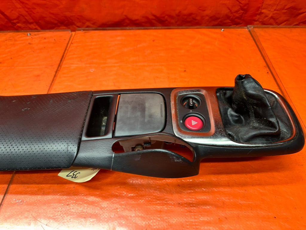 00 03 HONDA S2000 AP1 2.0L CENTER CONSOLE ARMREST SHIFTER TRIM BEZEL BLACK #33717