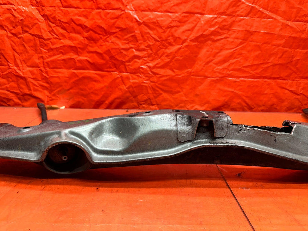 92 96 HONDA PRELUDE FRONT SUBFRAME CROSSMEMBER FRONT HALF W/ RODS   OEM #33215