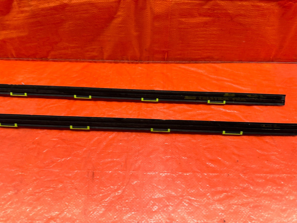96 00 HONDA CIVIC COUPE HATCH EXTERIOR DOOR WINDOW GLASS TRIM SET LEFT RIGHT 20213