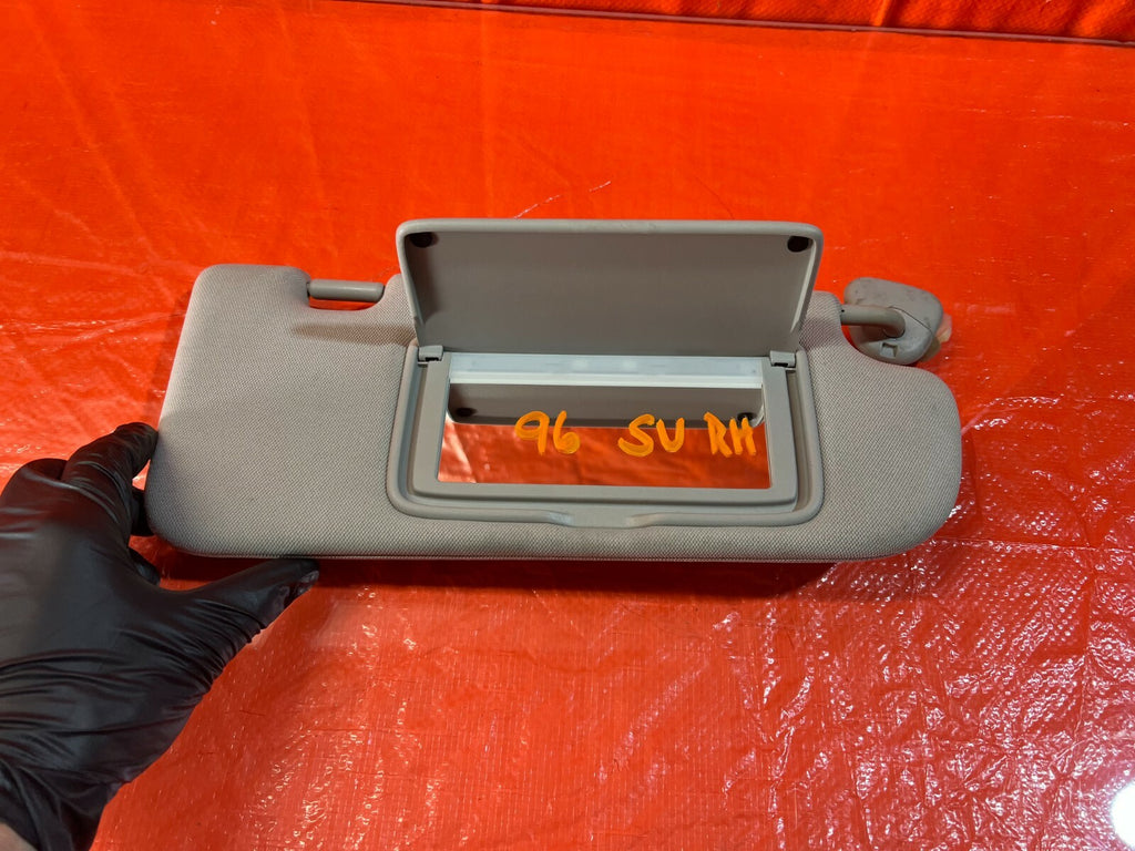 17 20 INFINITI Q50 / 17 20 Q60   SUNROOF MODEL   SUN VISOR   PASSENGER RIGHT OEM8