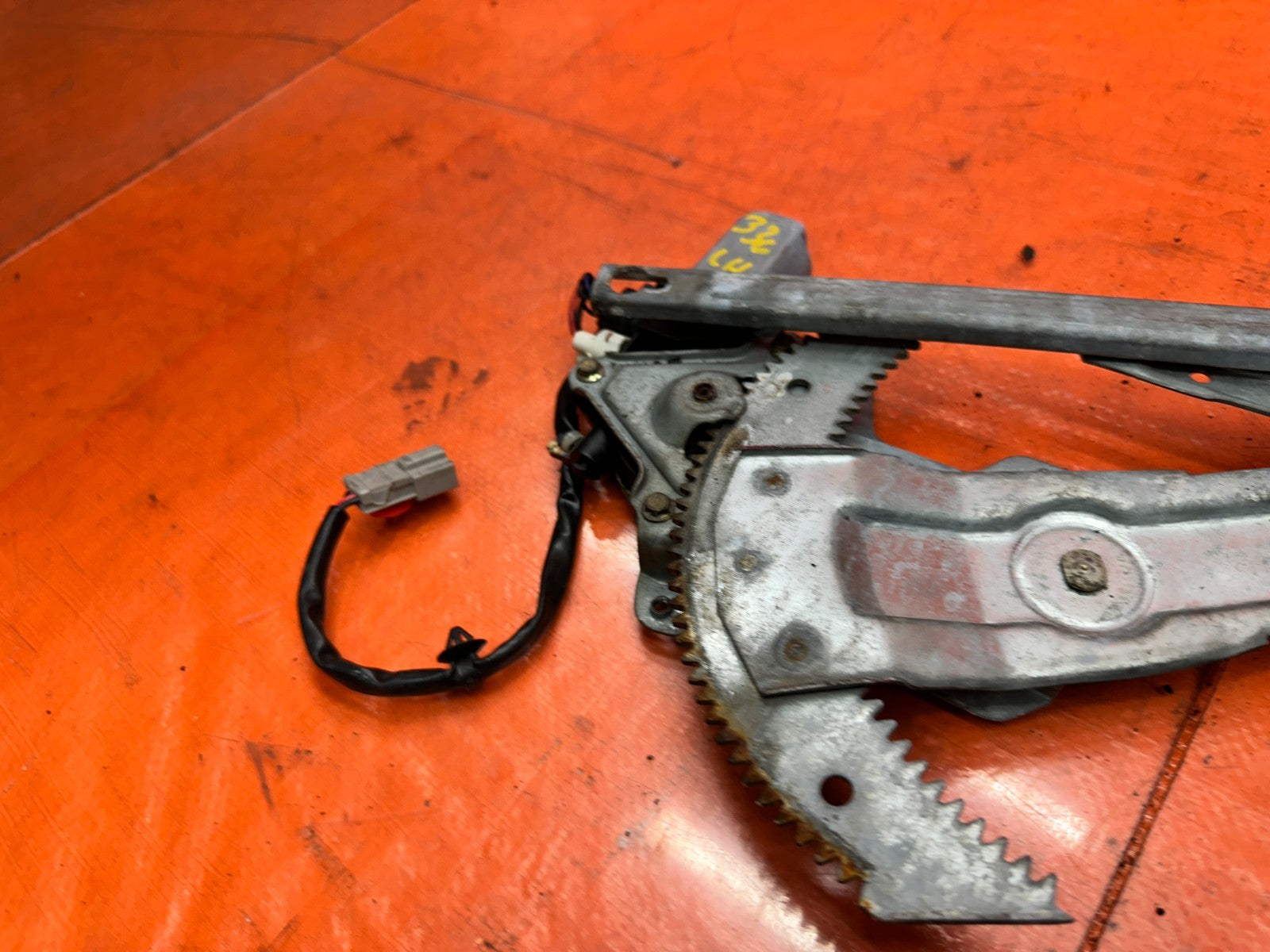 97 01 HONDA PRELUDE 2.2L DRIVER LEFT DOOR WINDOW REGULATOR WITH MOTOR #33612