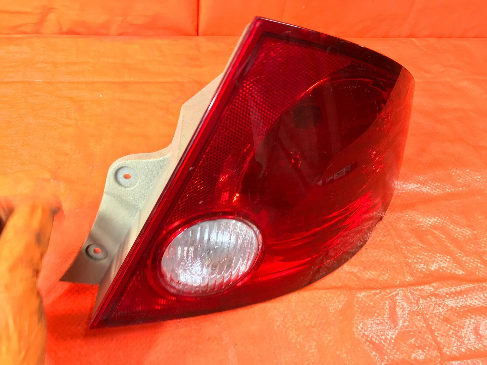 OEM 2008 2009 2010 CHEVROLET COBALT   SEDAN   PASSENGER RIGHT TAIL LIGHT LAMP  2