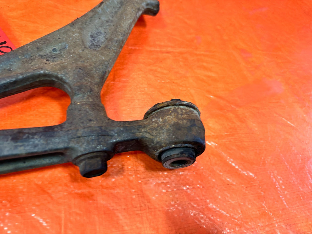 96 00 HONDA CIVIC   RIGHT FRONT SPINDLE KNUCK HUB & CONTROL ARMS   OEM #3193