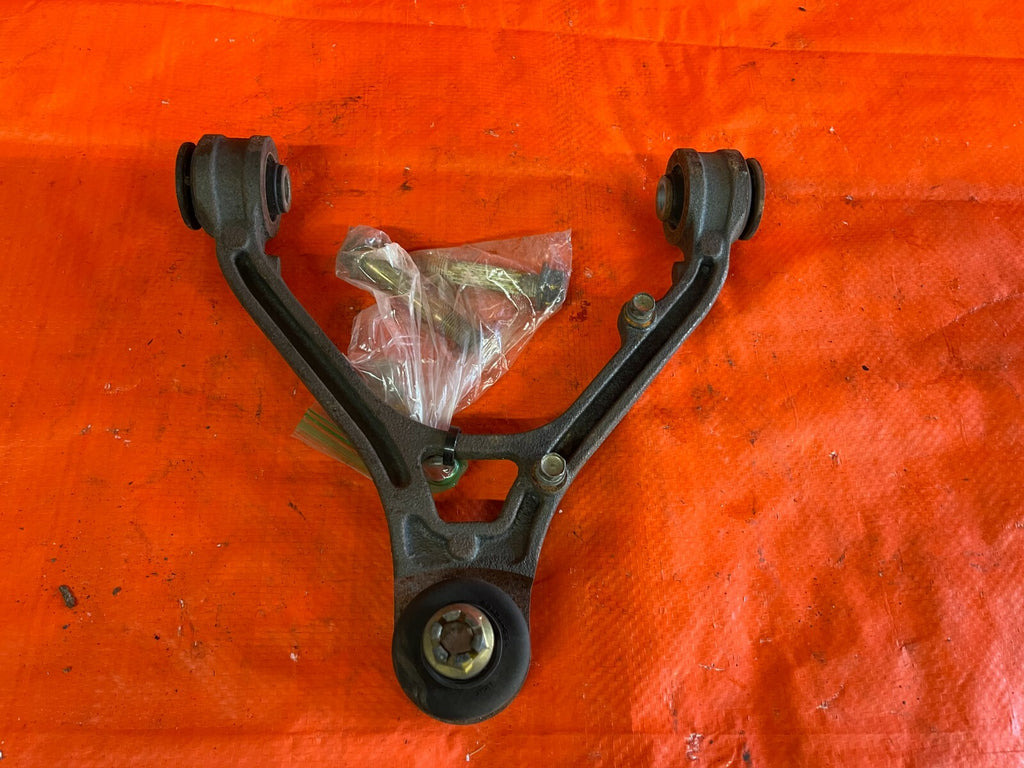 00 09 HONDA S2000   DRIVER LEFT FRONT UPPER   CONTROL ARM W/ BOLTS   OEM OE5