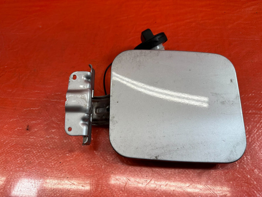 14 20 INFINITI Q50 GASOLINE GAS TANK LID COVER W/ LOCKING TWISTING CAP OEM #2223