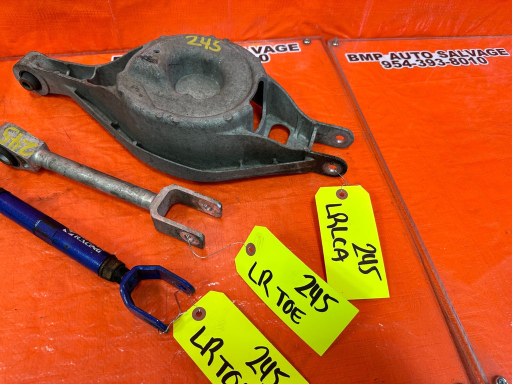 08 15 INFINITI G37 & Q60   DRIVER LEFT REAR SPINDLE KNUCKLE W/ CONTROL ARMS #24510