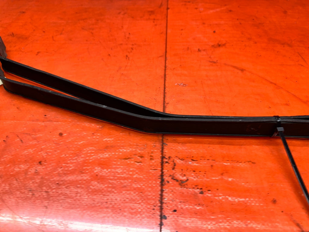 92 96 HONDA PRELUDE METAL FUEL GAS TANK STRAPS  LEFT RIGHT OEM #3329