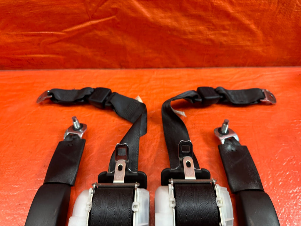 09 15 INFINITI G37 CONVERTIBLE   REAR SEAT BELTS W/ BUCKLES LEFT RIGHT OEM #2323