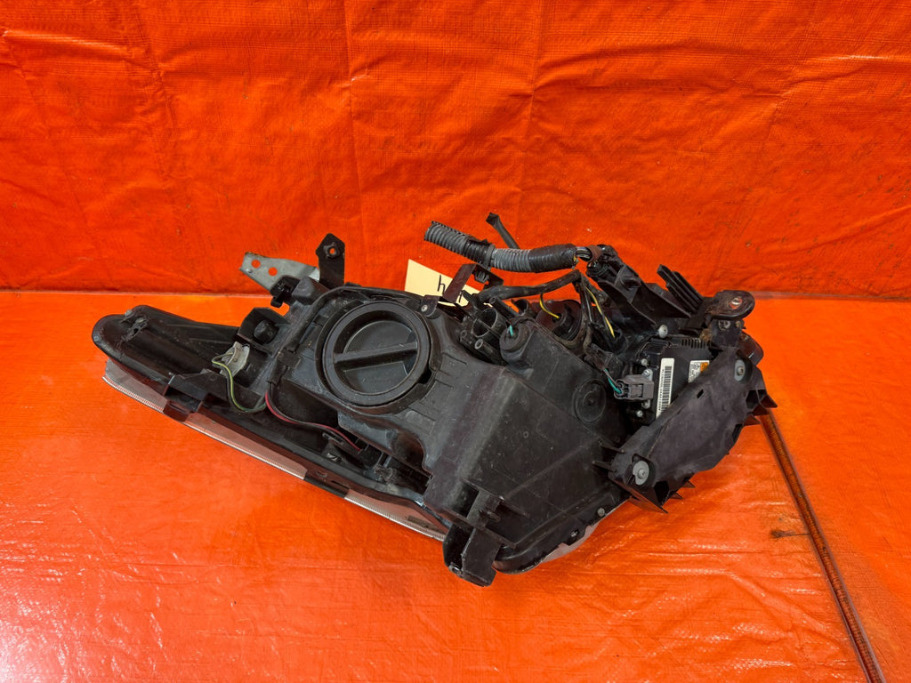08 13 INFINITI G37 COUPE 2D   DRIVER LEFT HEADLIGHT HEAD LIGHT LAMP    OEM #32813