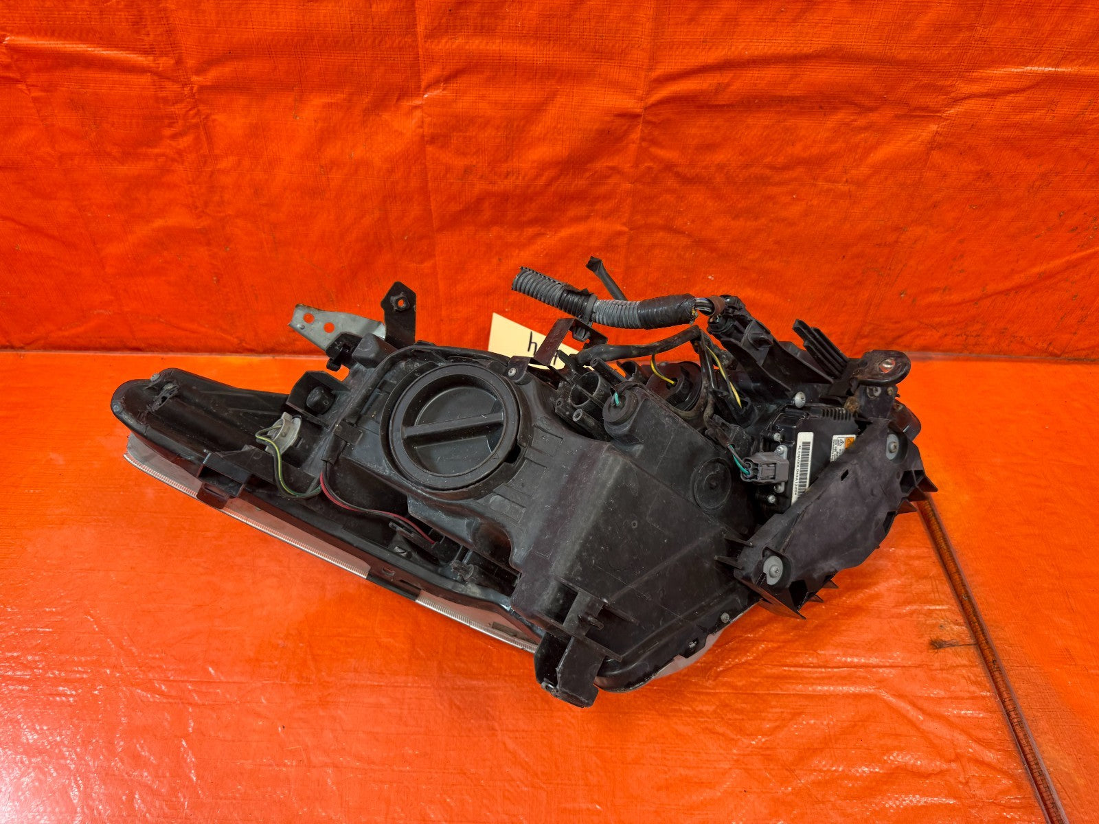 08 13 INFINITI G37 COUPE 2D   DRIVER LEFT HEADLIGHT HEAD LIGHT LAMP    OEM #32813