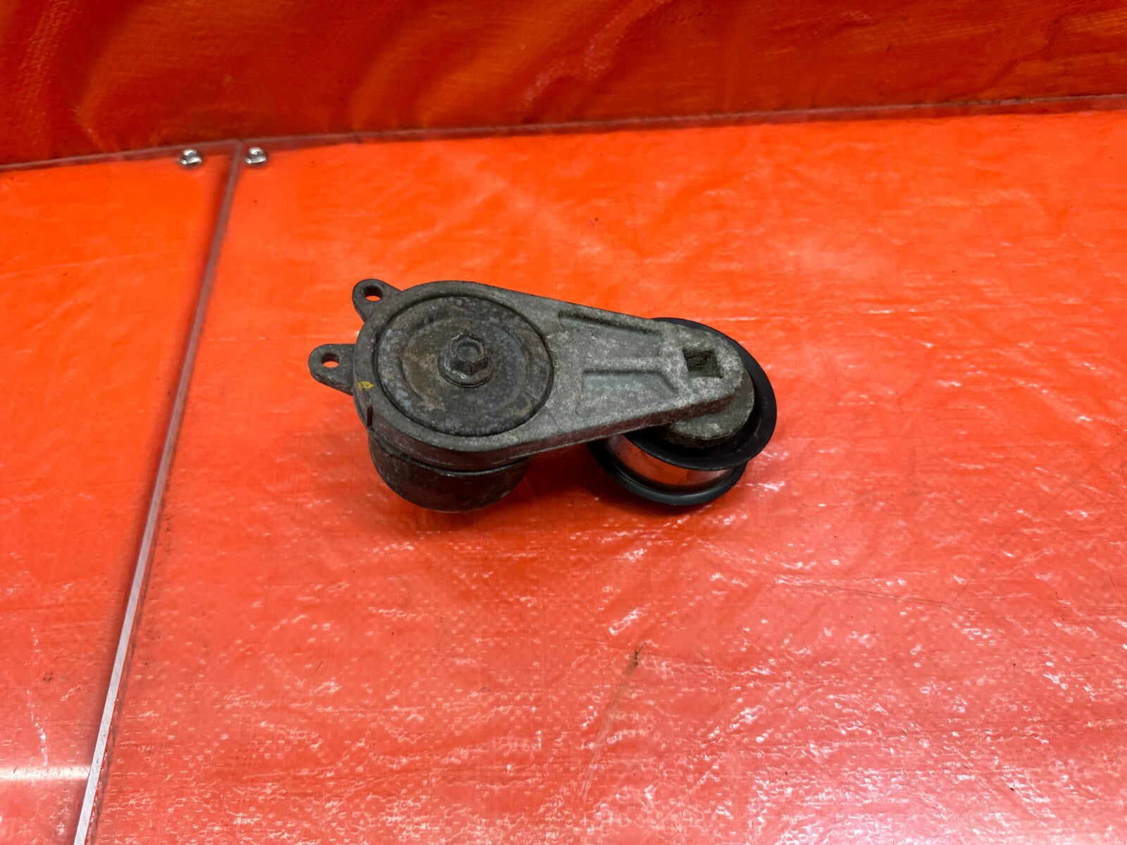 08 15 INFINITI G37 & Q60   VQ37VHR   BELT TENSIONER W/ PULLEY   OEM #1907