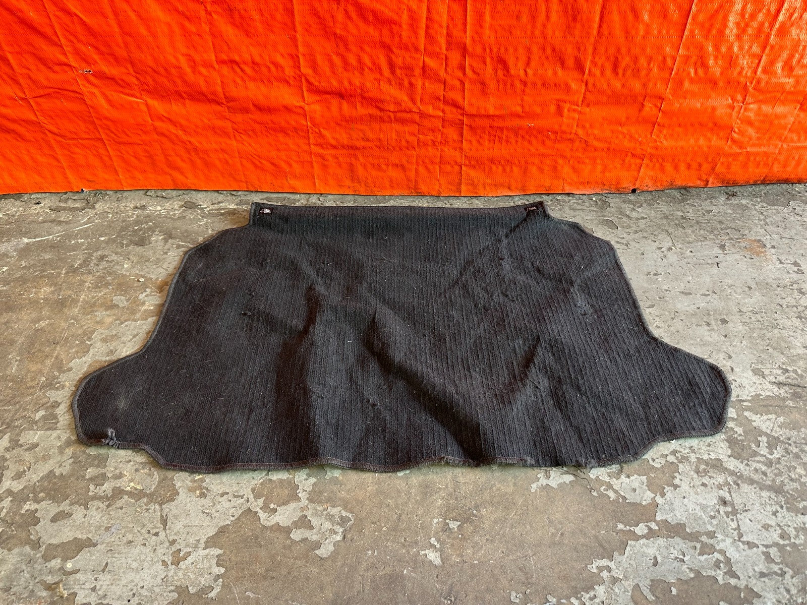 02 05 HONDA CIVIC SI EP3 HATCHBACK REAR SEAT HATCHBACK CARGO AREA CARPET OEM 1869