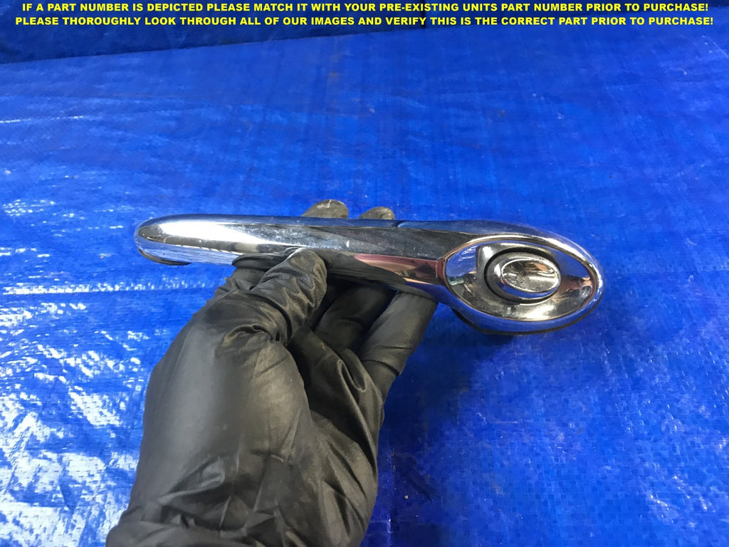 OEM 2005 05 PONTIAC PT CRUISER DRIVER LEFT FRONT EXTERIOR DOOR HANDLE  0
