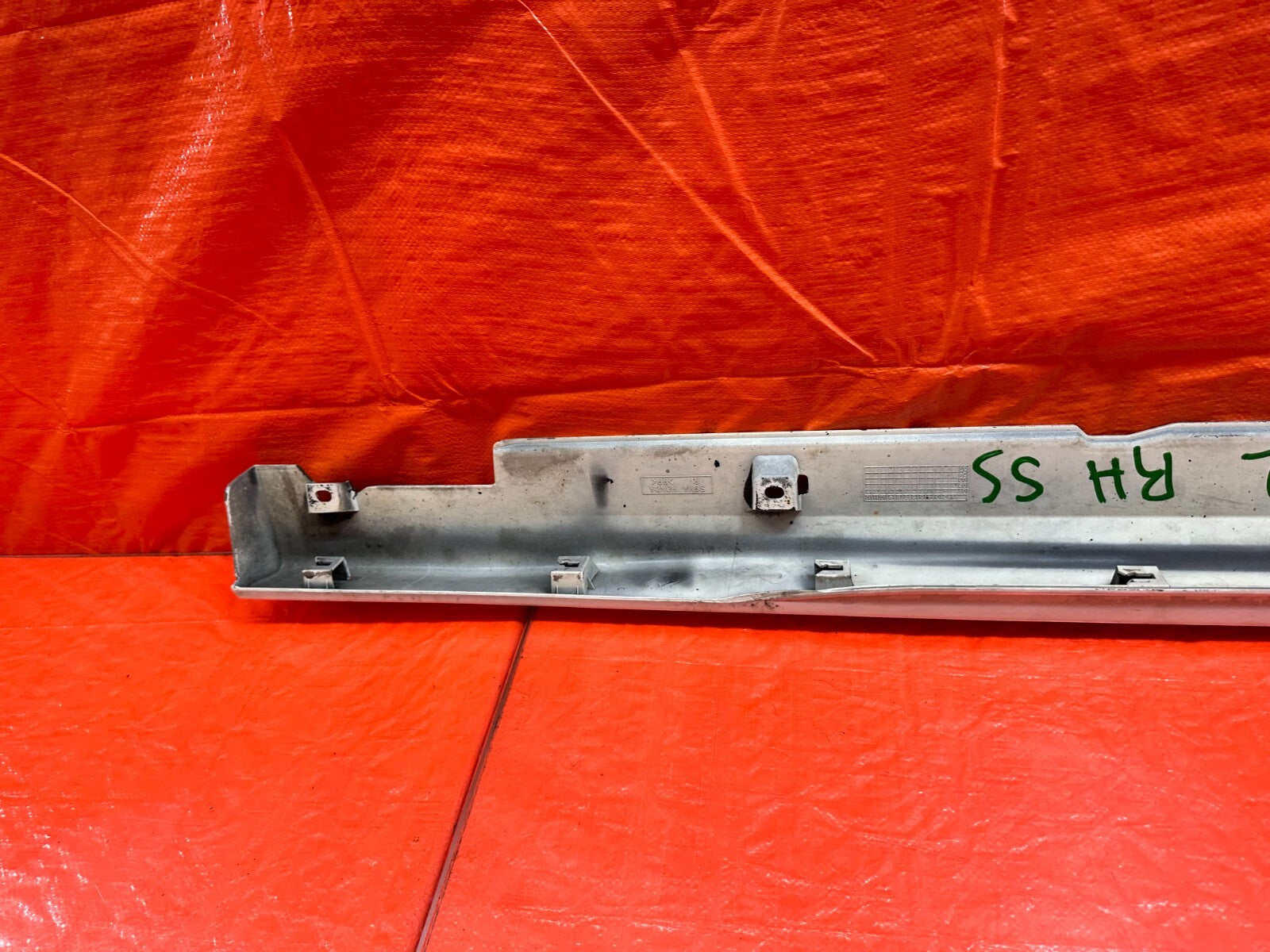 02 04 ACURA RSX   SIDE SKIRT ROCKER MOLDING TRIM   RIGHT SIDE   OEM FACTORY #21214