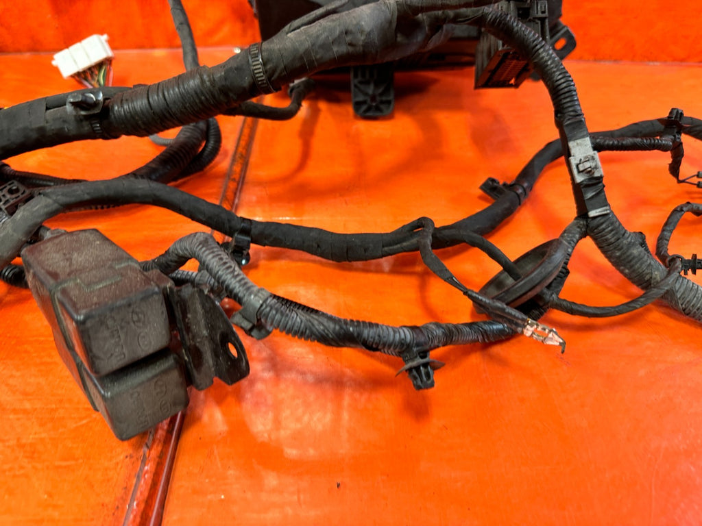 2013 13  HYUNDAI GENESIS COUPE R SPED ENGINE BAY UNDER THE HOOD HARNESS FUSE BOX11