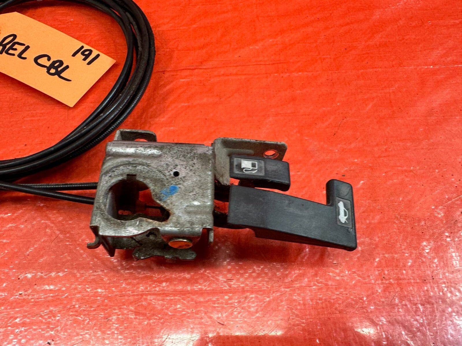 96 00 HONDA CIVIC 2D COUPE   FUEL AND GAS RELEASE CABLE W/ PULLEY LEVER OEM #1915