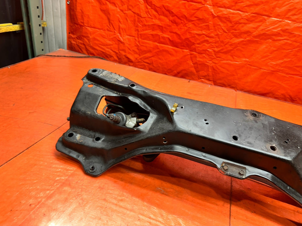 97 01 HONDA PRELUDE 2.2L FRONT SUBFRAME K MEMBER W/ POWER STEERING RACK OEM #33513