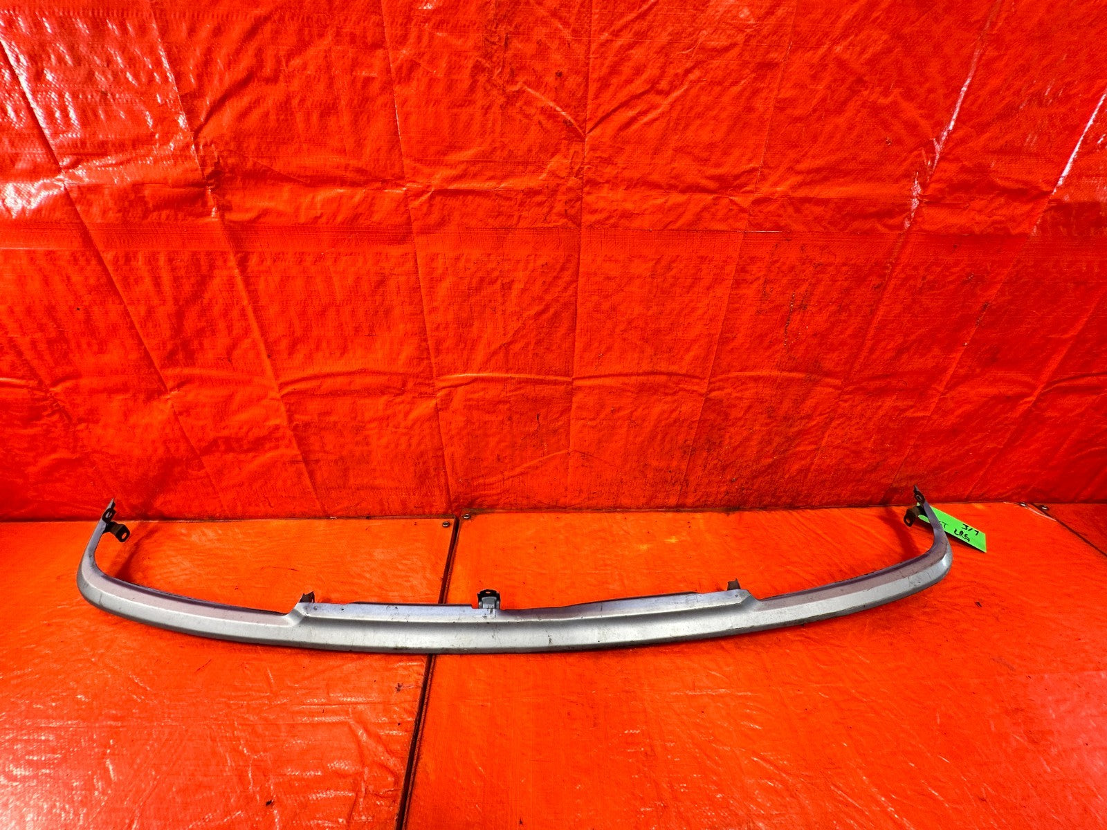 90 91 HONDA CIVIC HATCHBACK   FRONT BUMPER GRILLE INSERT  ASSEMBLY   OEM 3170