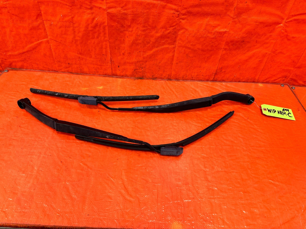 13 16 HYUNDAI GENESIS COUPE   LEFT & RIGHT WINDSHIELD WIPER ARMS   OEM #2990