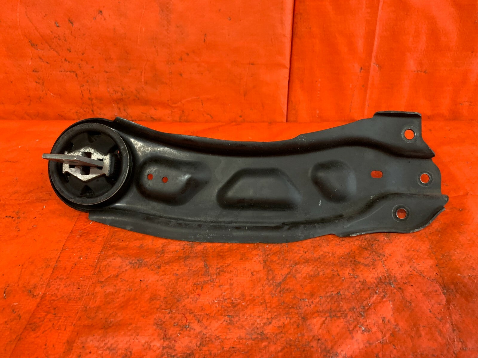 14 19 MERCEDES BENZ CLA 250   PASSENGER RIGHT REAR TRAILING CONTROL ARM   OEM OE5