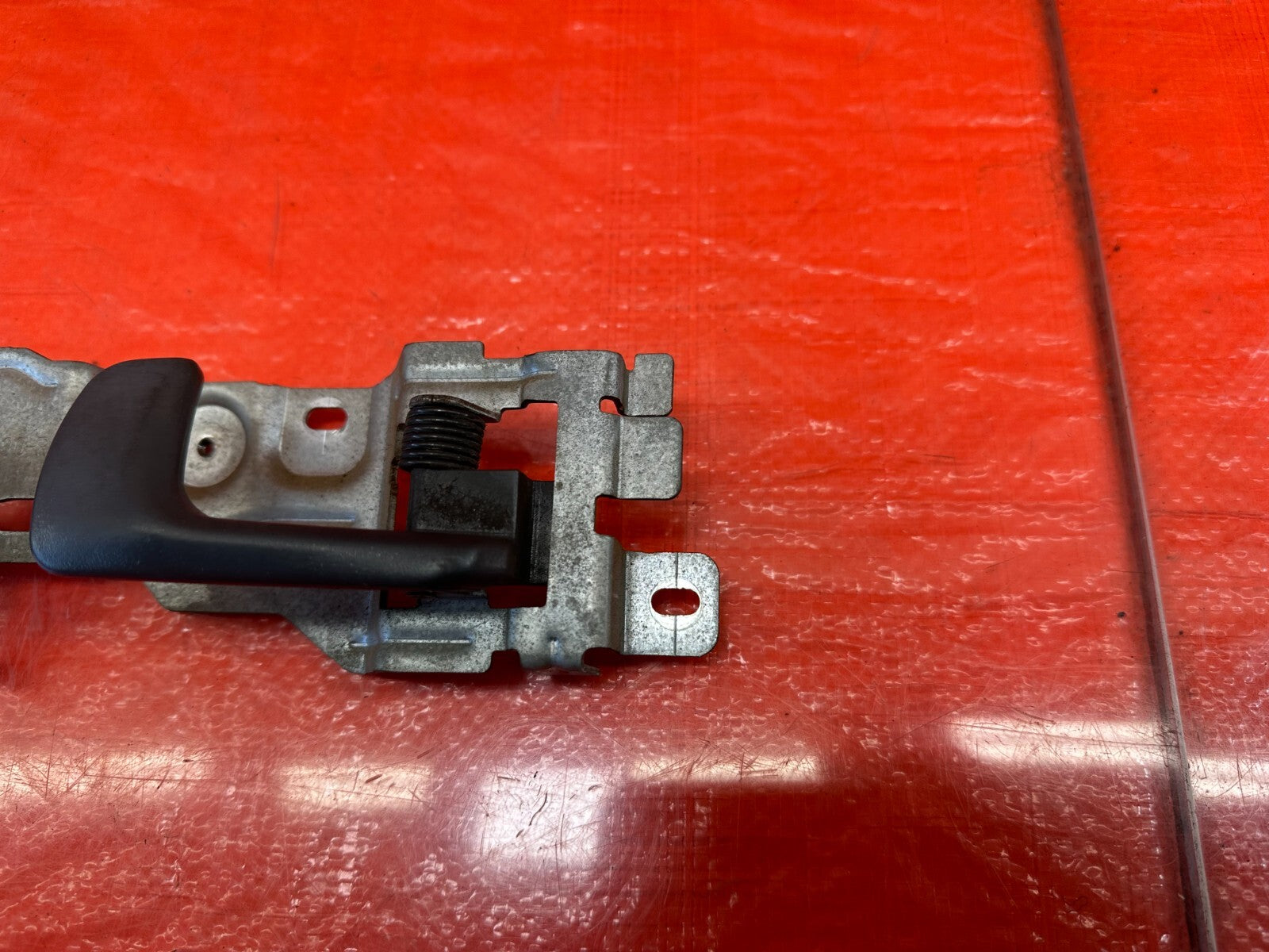99 00 HONDA CIVIC   COUPE & HATCH   PASSENGER RIGHT INTERIOR DOOR HANDLE OEM 2181