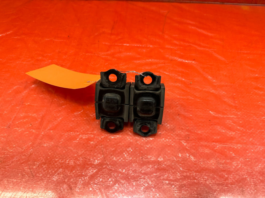 04 09 HONDA S2000   LEFT & RIGHT REAR SWAY BAR BRACKETS & BUSHINGS OEM #2245