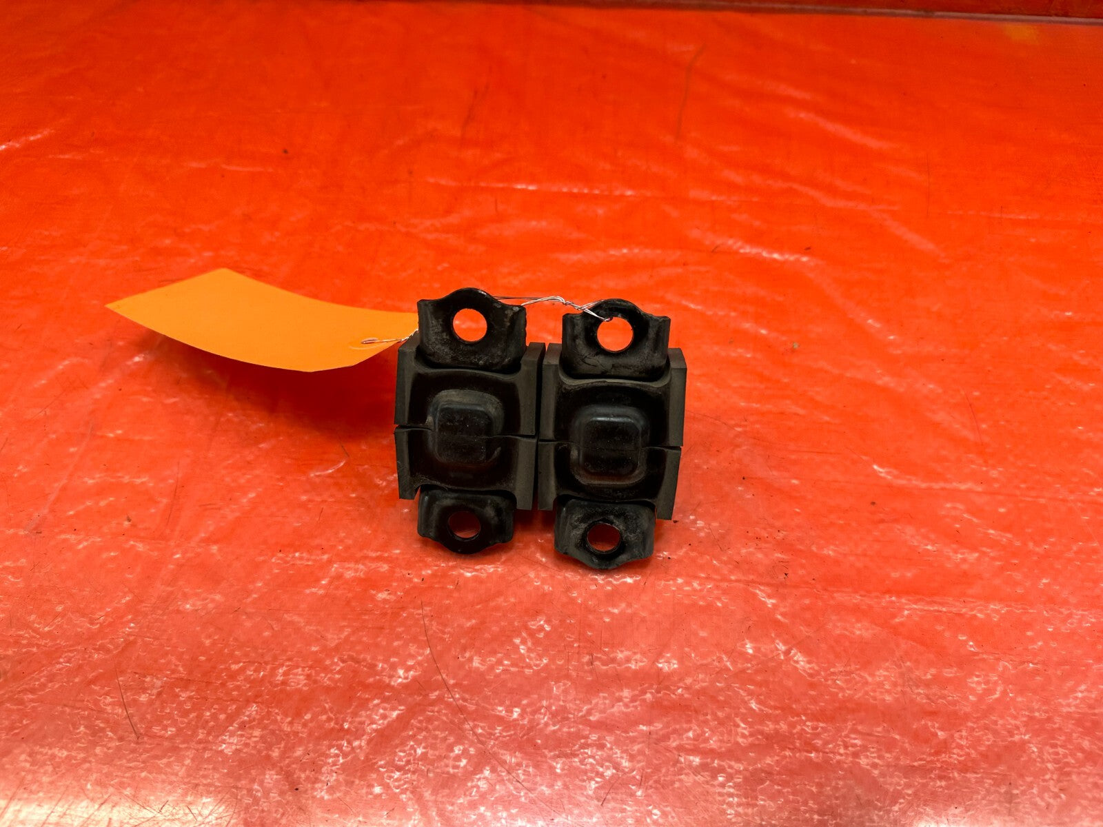 04 09 HONDA S2000   LEFT & RIGHT REAR SWAY BAR BRACKETS & BUSHINGS OEM #2245