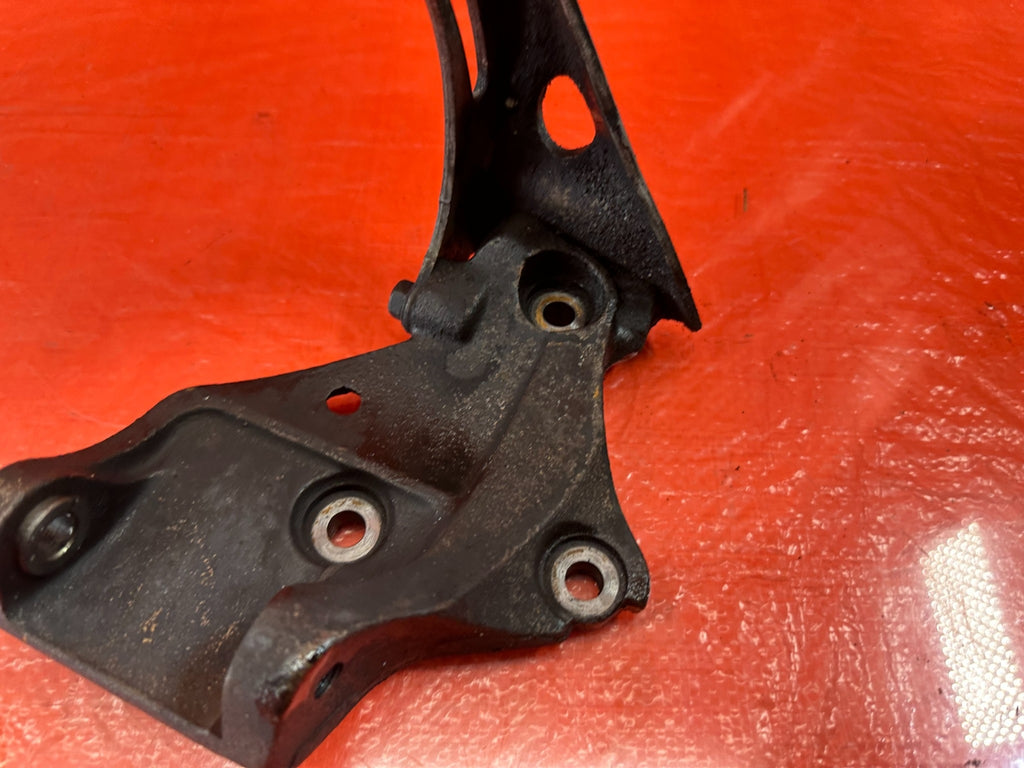95 98 HONDA ODYSSEY   ALTERNATOR MOUNTING  BRACKET   OEM FACTORY #1936
