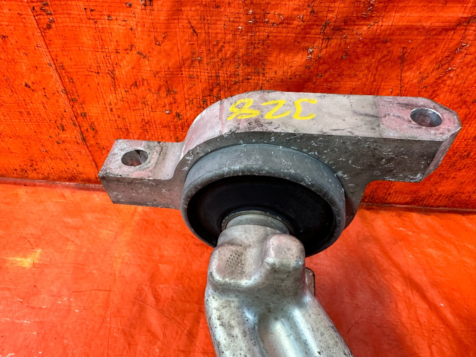 08 15 INFINITI G37 Q60   RWD ONLY   PASSENGER RIGHT FRONT LOWER CONTROL ARM 3287