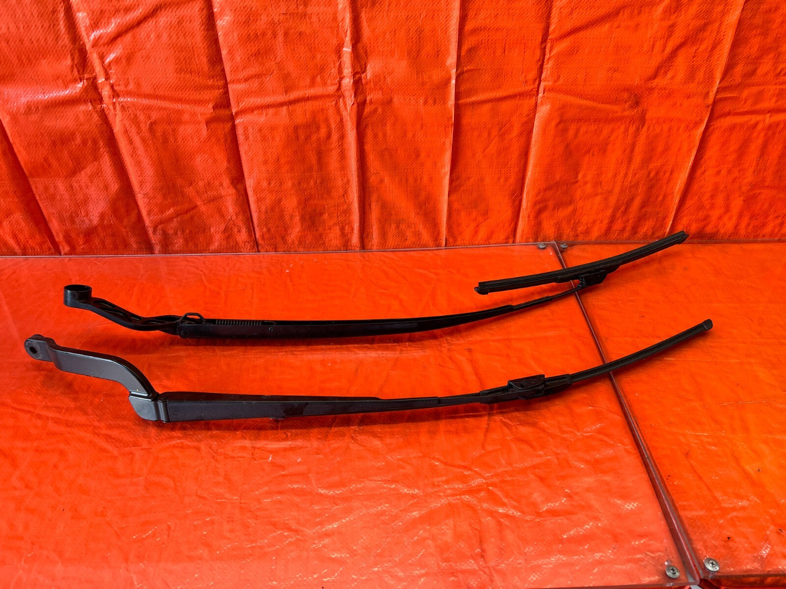 13 18 ACURA RDX BASE   WINDSHIELD WIPER ARMS   LEFT AND RIGHT ARM SET   OEM #1530