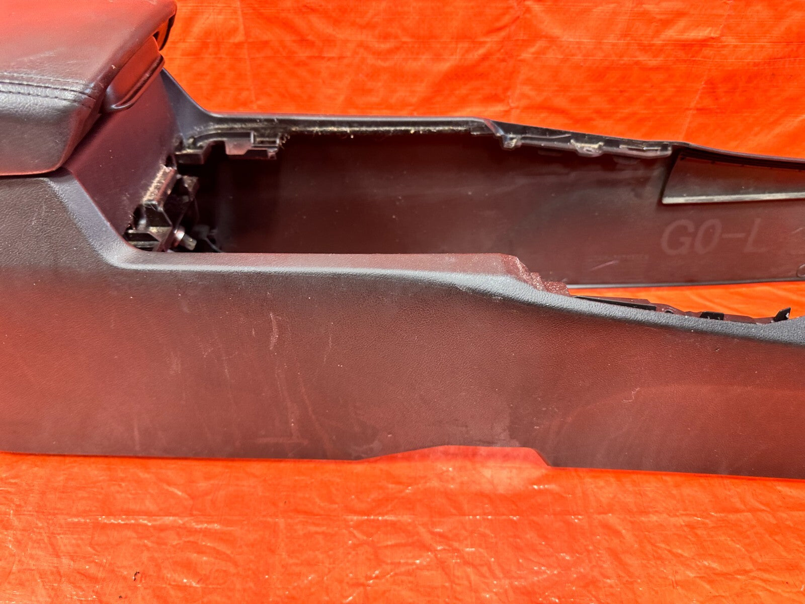 09 14 ACURA TSX   ARM REST / CENTER CONSOLE STORAGE COMPARTMENT   BLACK OEM #2792