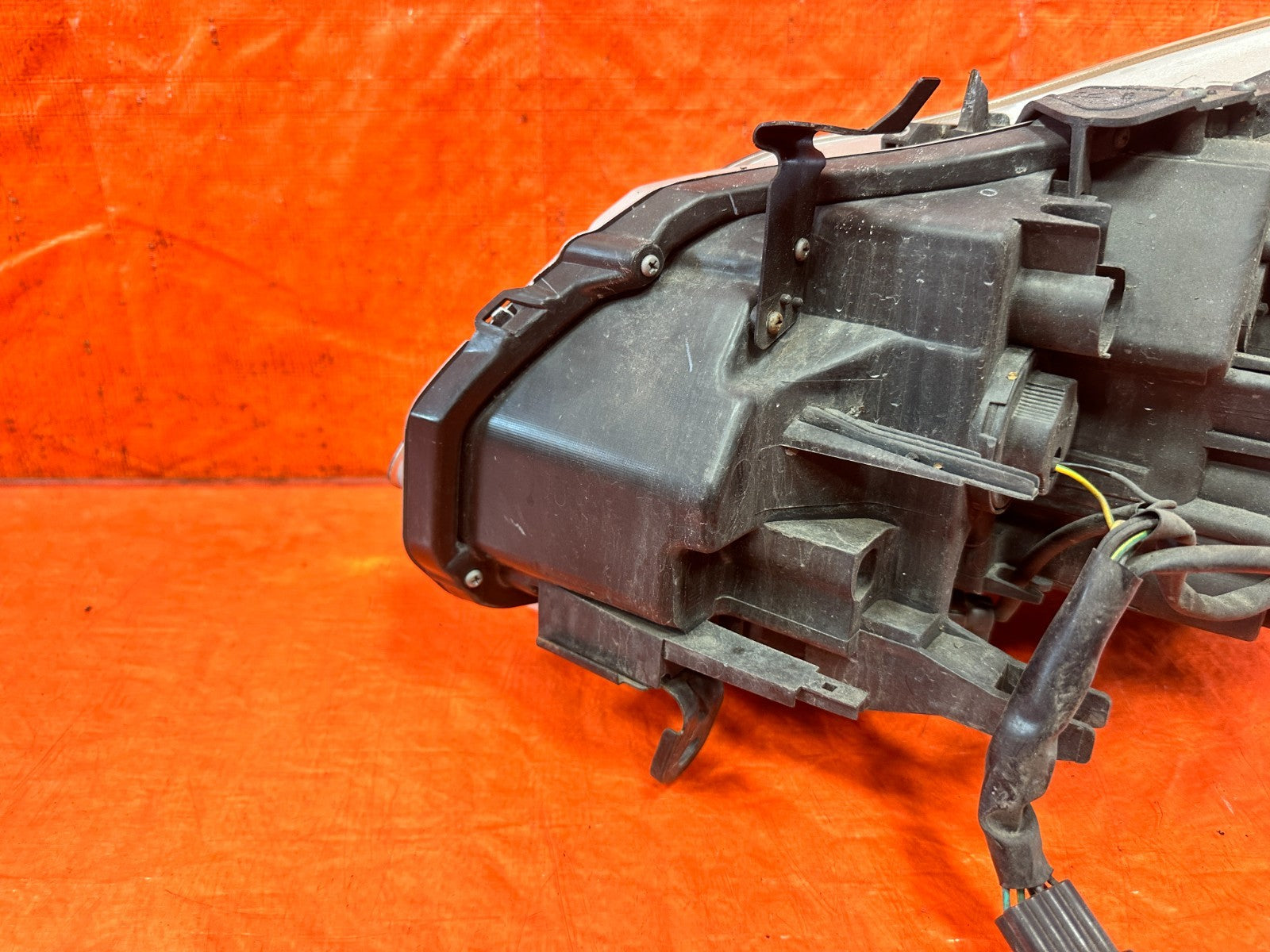 11 15 INFINITI G37 Q60 COUPE RIGHT PASSENGER HID HEADLIGHT LAMP BLACK IPL #32914