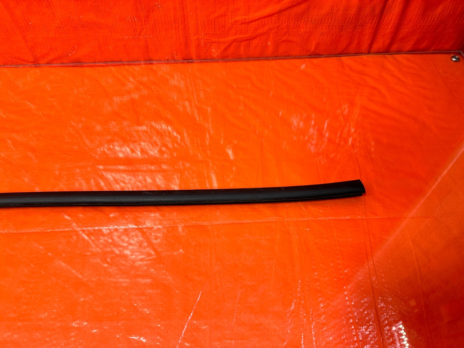97 01 HONDA PRELUDE   PASSENGER RIGHT LOWER DOOR WEATHER STRIP SEAL   OEM #2634