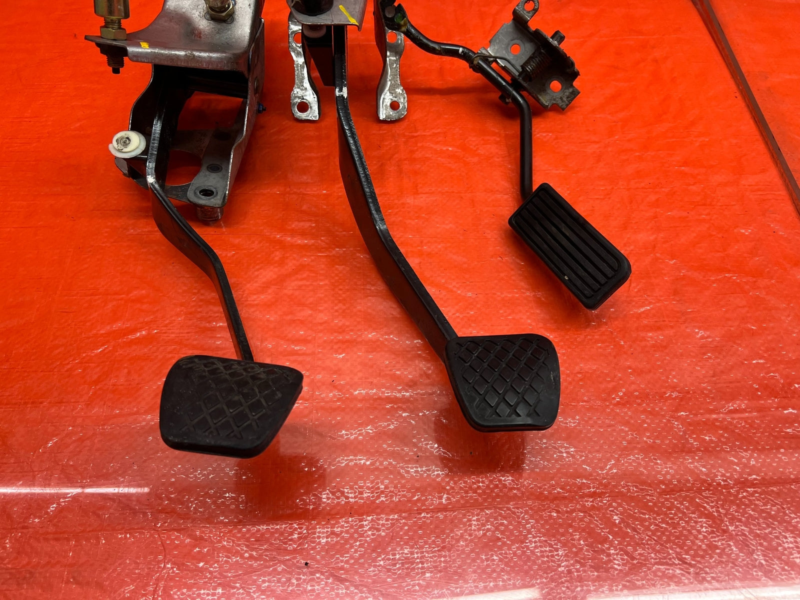 02 05 HONDA CIVIC SI EP3 HATC   MANUAL PEDALS   GAS BRAKE CLUTCH   OEM #1764