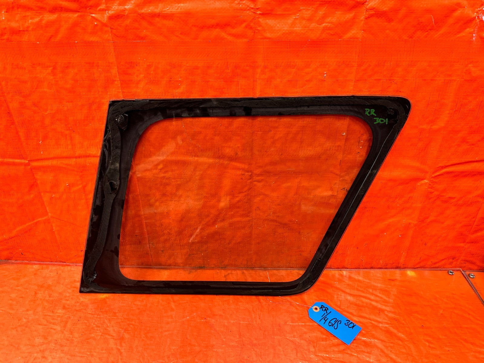 97 01 HONDA CR V CRV   PASSENGER RIGHT REAR   DOOR VENT GLASS   OEM FACTORY #3013