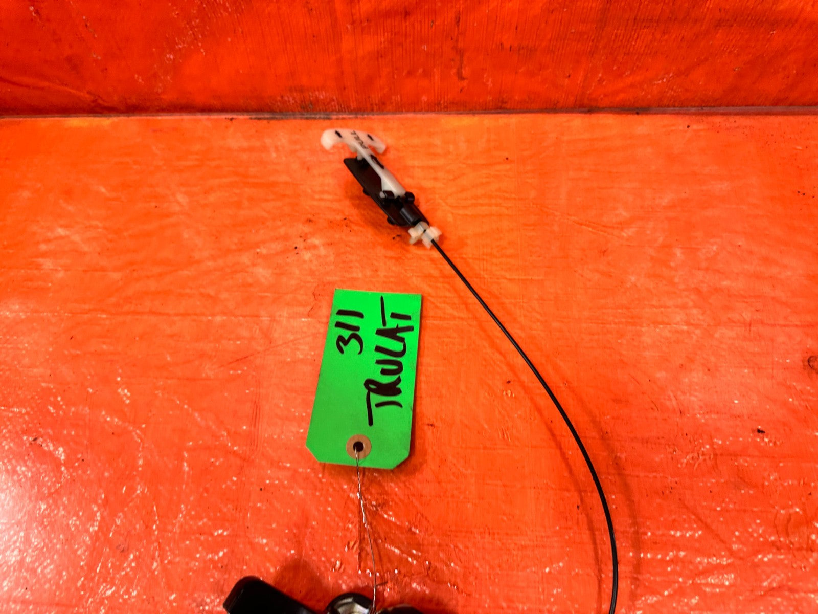 08 15 INFINITI G37 & Q60    2D COUPE   TRUNK LID LATCH LOCK ACTUATOR   OEM 3112
