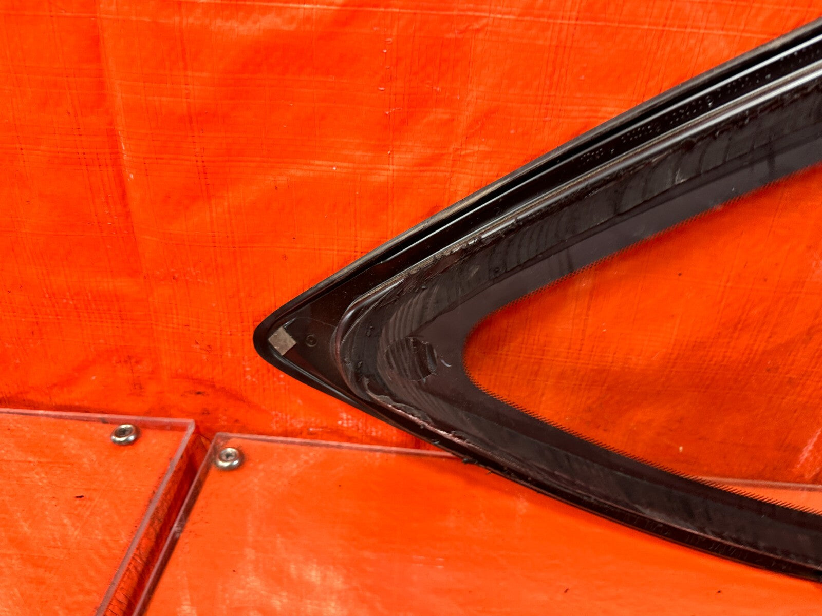 13 20 SUBARU BRZ   DRIVER LEFT REAR QUARTER GLASS TRIM   OEM #2928