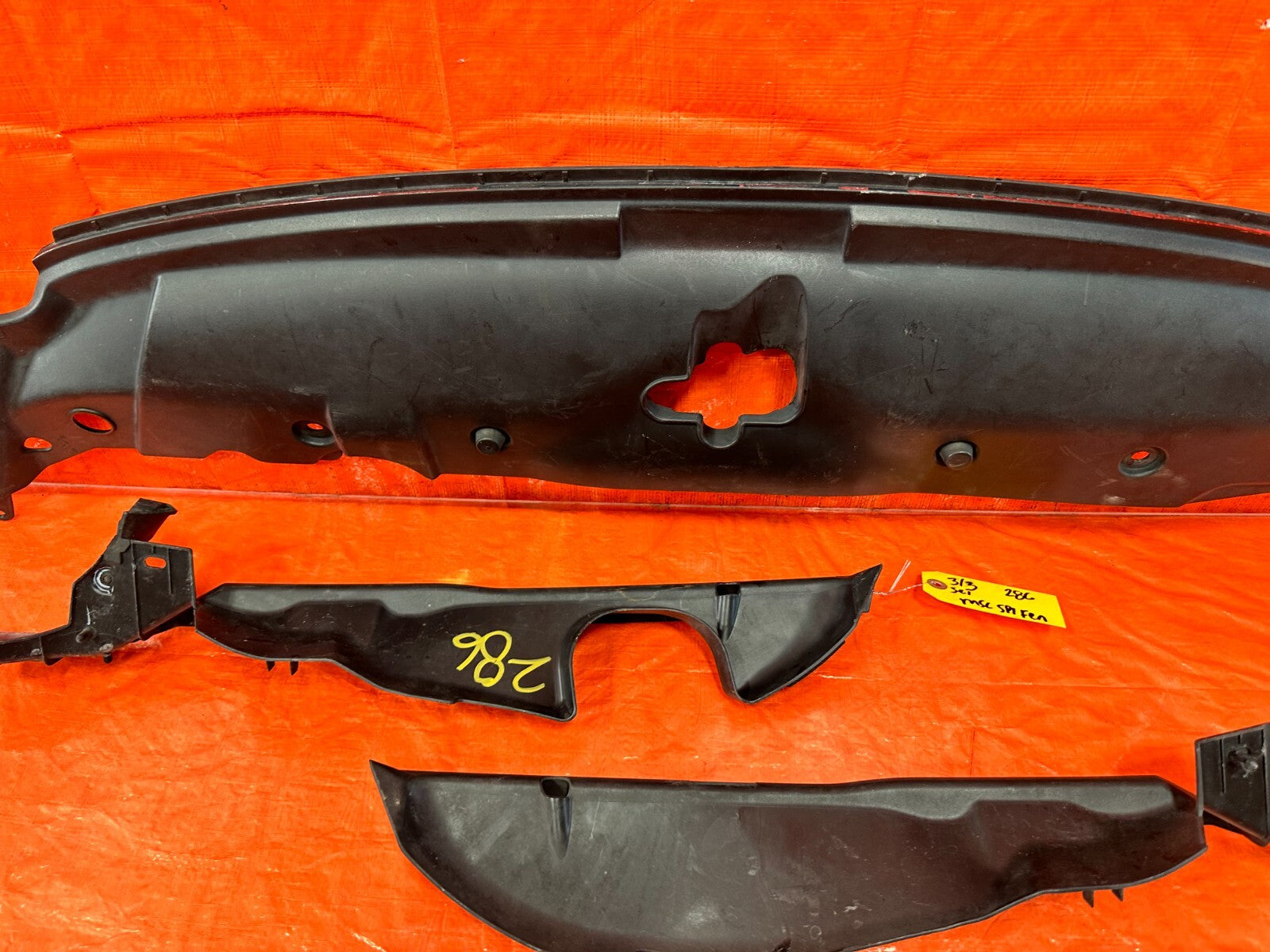 07 11 HONDA CIVIC SI SEDAN   FENDER & RADIATOR TRIM SET   LEFT RIGHT   OEM #2862