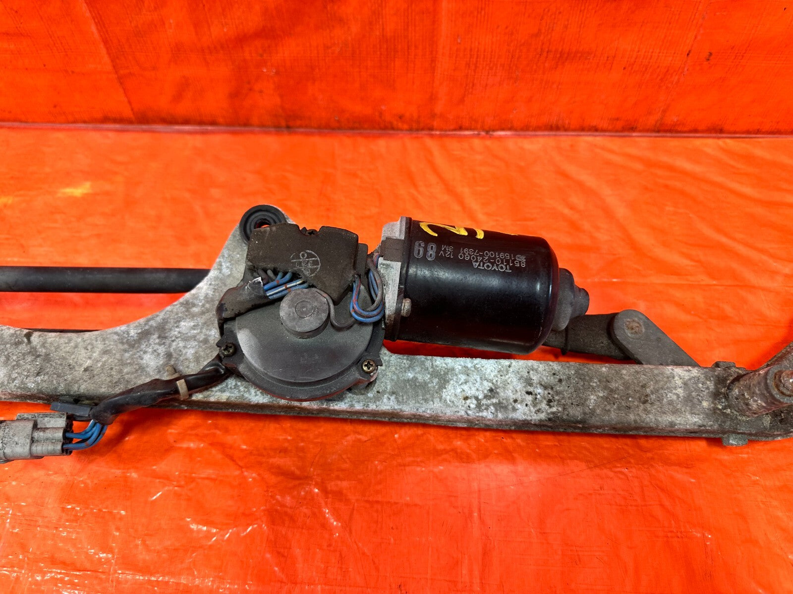 92 00 LEXUS SC300   WINDSHIELD WIPER MOTOR W/ LINKAGE   OEM FACTORY #2766