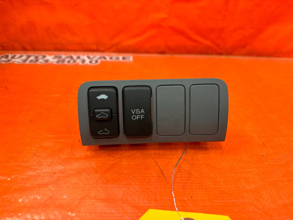 04 05 ACURA TSX   VEHICLE STABILITY ASSIST & SUNROOF SWITCH W/ BEZEL   OEM #2554