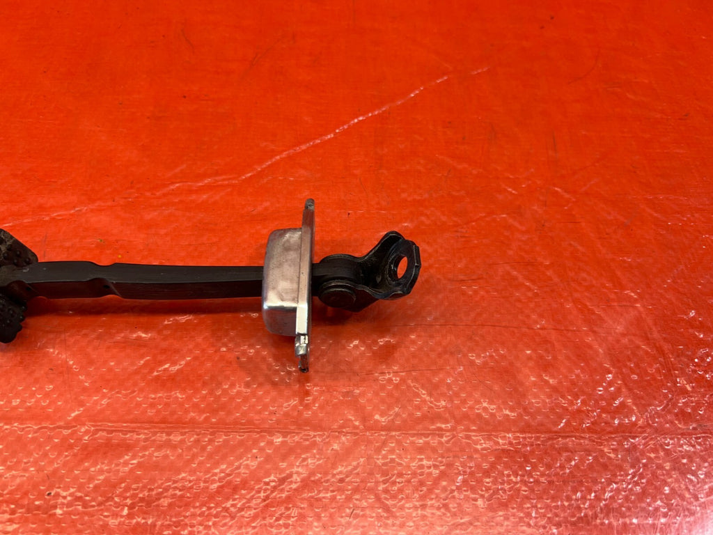 06 11 CIVIC 4D SEDAN   PASSENGER RIGHT REAR DOOR CHECKER HINGE ARM STOPPER #1555