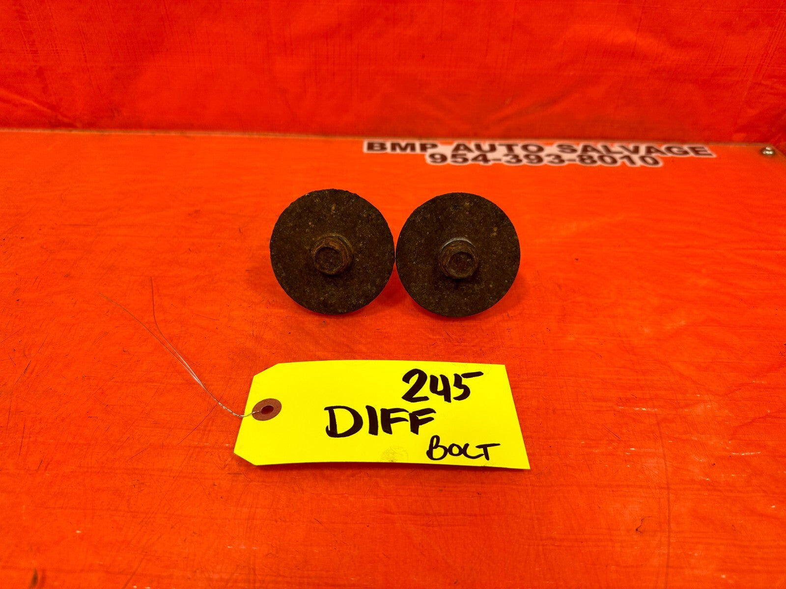 08 15 INFINITI G37 & Q60 2D COUPE   REAR DIFFERENTIAL COLLAR MOUNTING BOLTS 2450