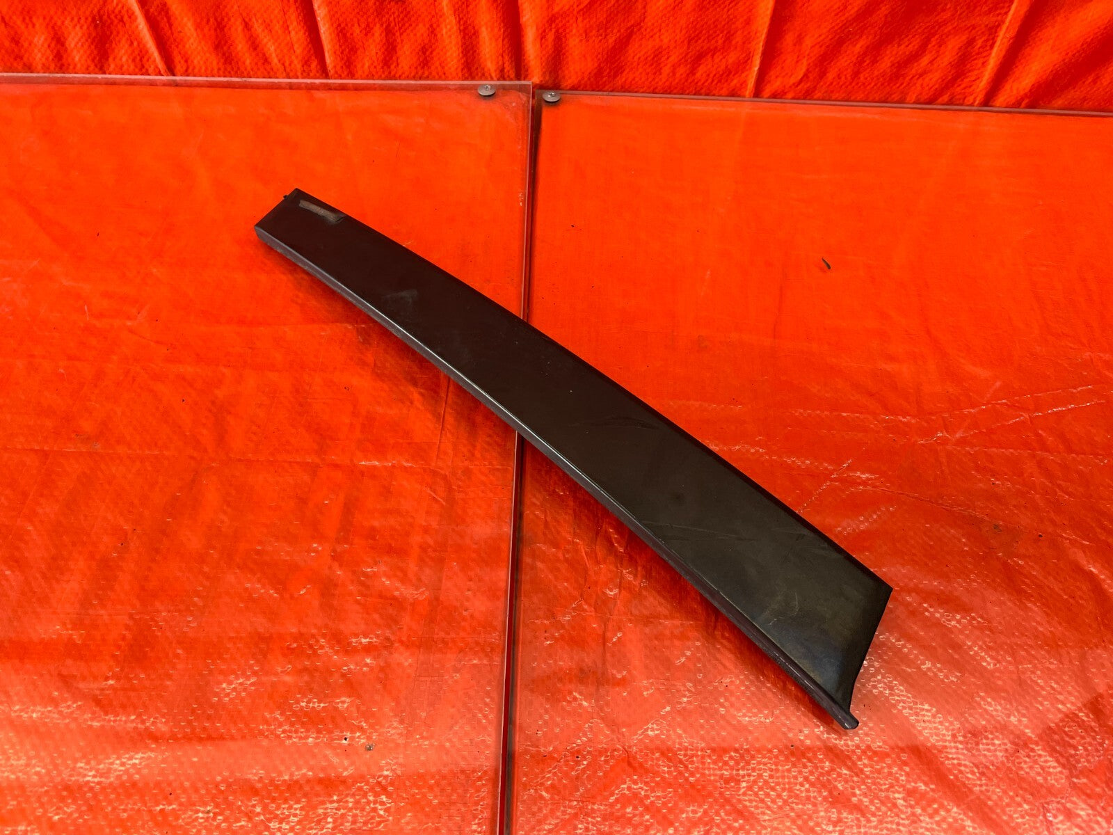 96 00 HONDA CIVIC   SEDAN   DRIVER LEFT REAR DOOR SASH TRIM MOLDING   OEM 1270