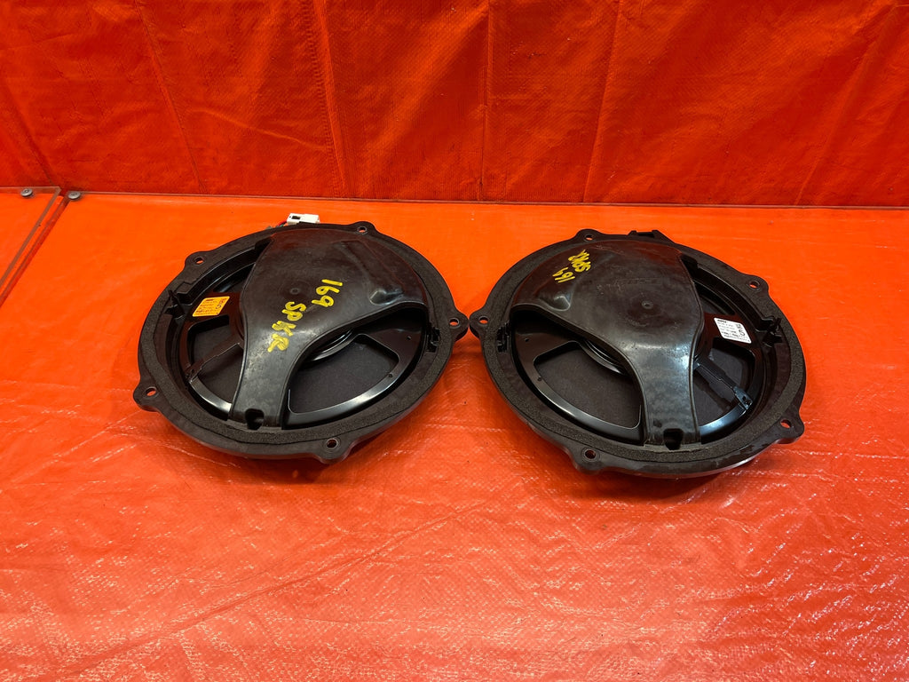 08 15 INFINITI G37 Q60   BOSE MODEL   FRONT DOOR SPEAKERS  LEFT & RIGHT OEM #16910