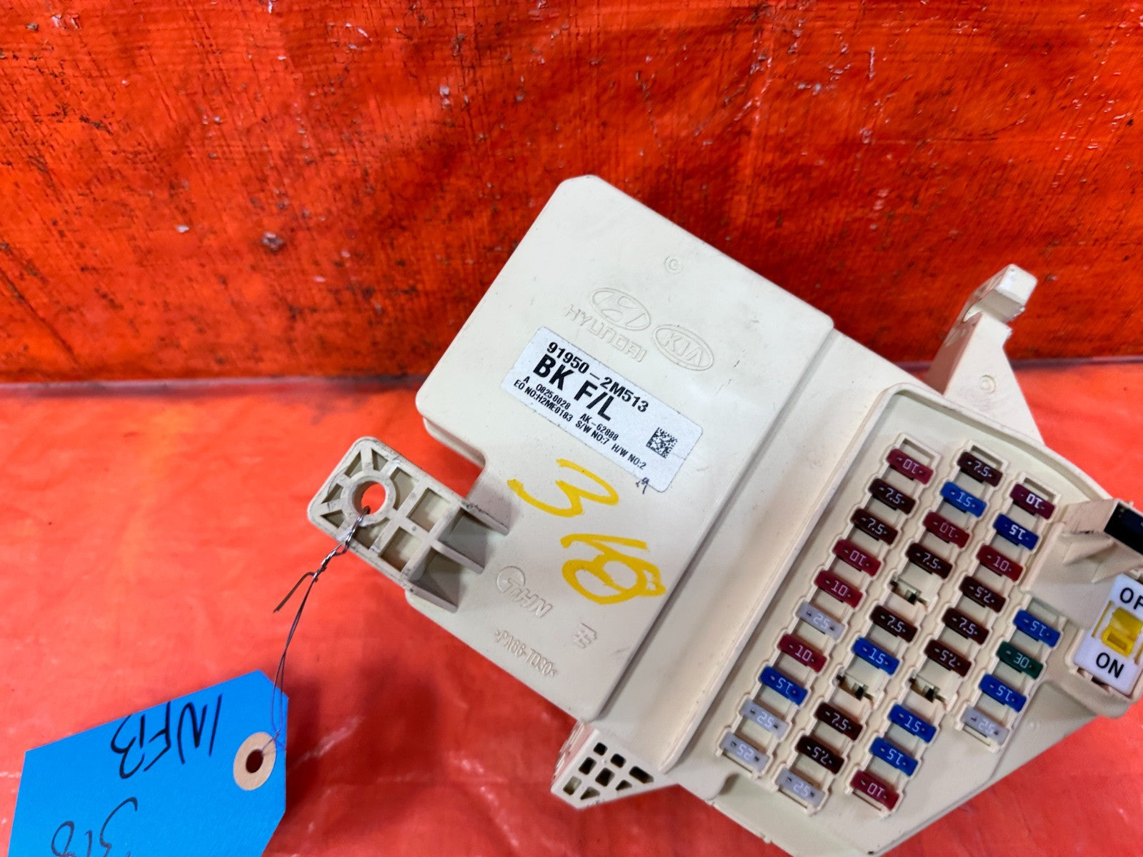 13 16 HYUNDAI GENESIS COUPE   INTERIOR CABIN UNDER DASH FUSE BOX PANEL OEM 3185