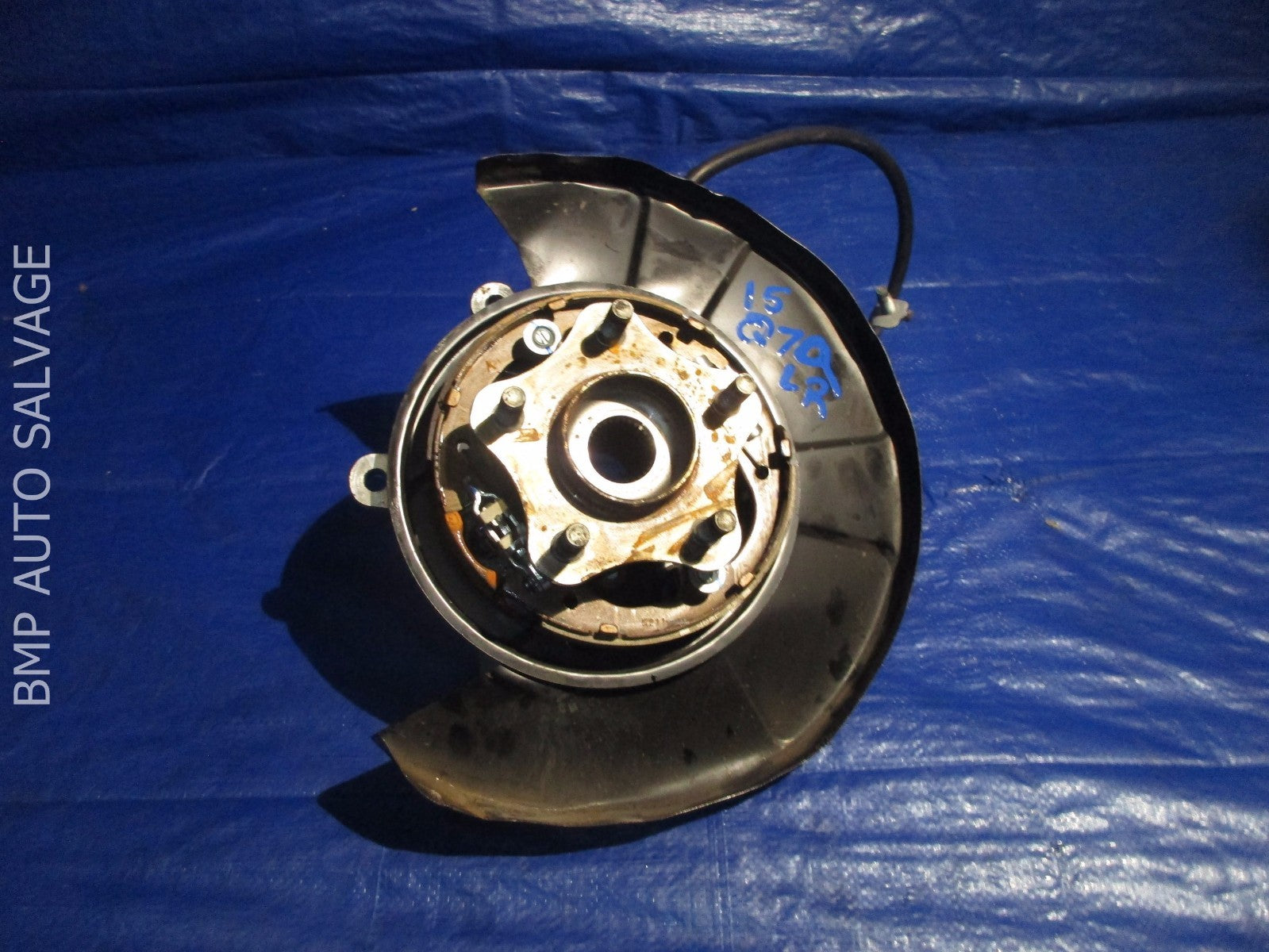 OEM 2014   2016 INFINITI Q70 3.7L RWD DRIVER LEFT REAR SPINDLE KNUCKLE HUB0