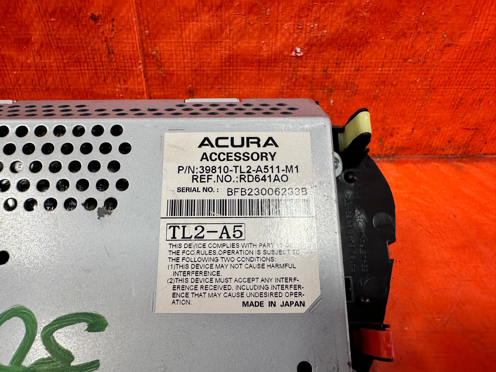11 14 ACURA TSX   CENTER OF THE DASHBOARD INFORMATION DISPLAY SCREEN OEM 3054